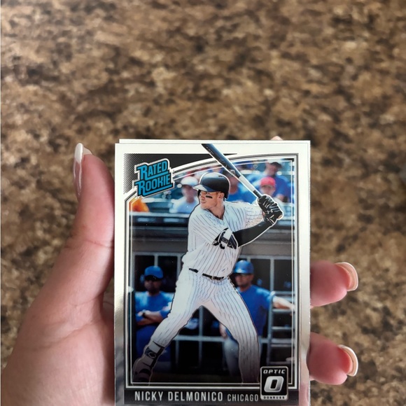 Assorted Baseball Trading Cards - Picture 13 of 16